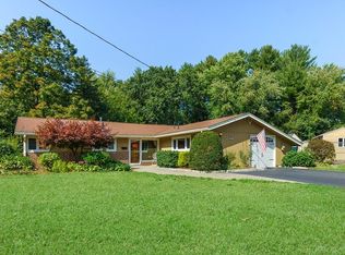 5 Nadine Rd, Chelmsford, MA 01824