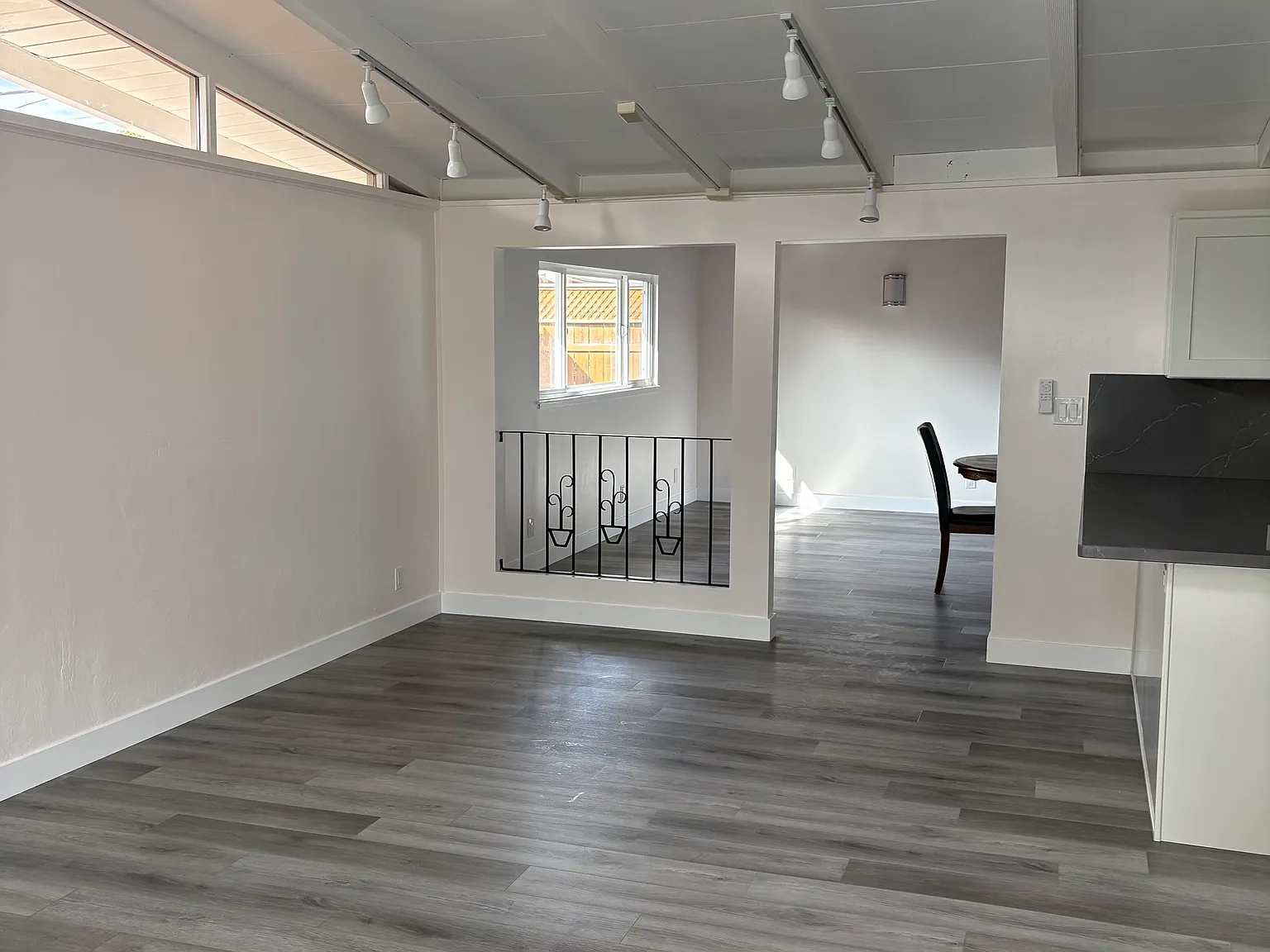 3 bed, 1444 sqft, $4,850 — Photo 4