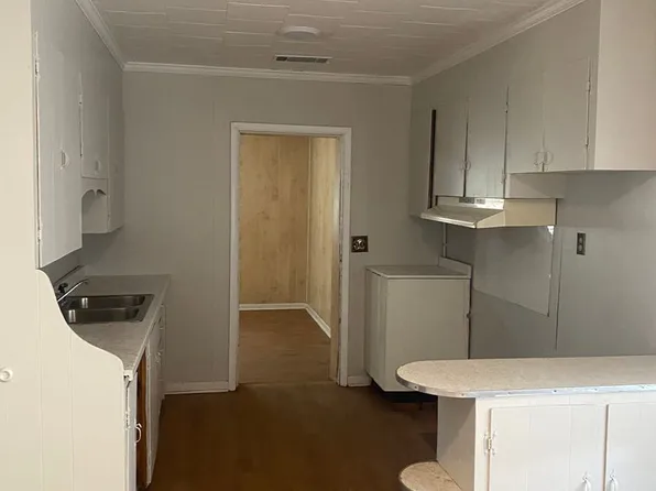 709 W 2nd St, Vidalia, GA 30474