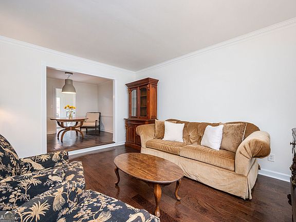 5th image of 1470 Leafmore Pl