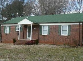 2125 Jamestown Rd, Winston Salem, NC 27106