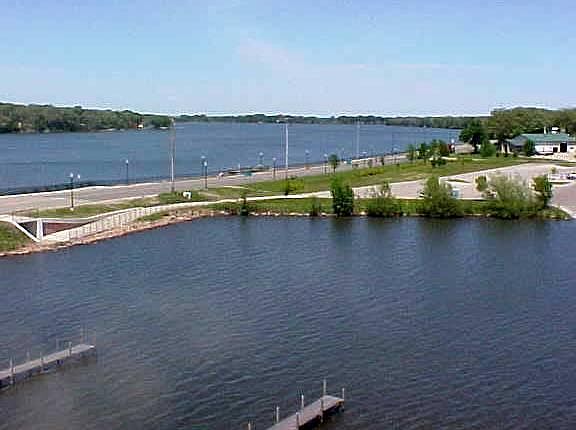 3rd image of 1701 Chicago Ave Unit 304