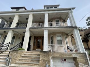 237 Park Ave #2, Cliffside Park, NJ 07010