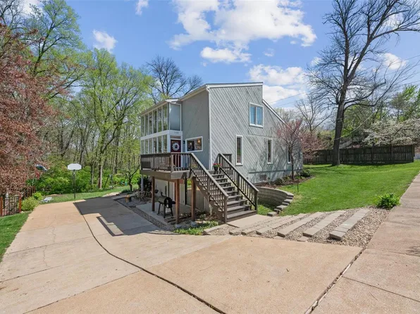 1130 Shadowfaire Ct, Ballwin, MO 63021