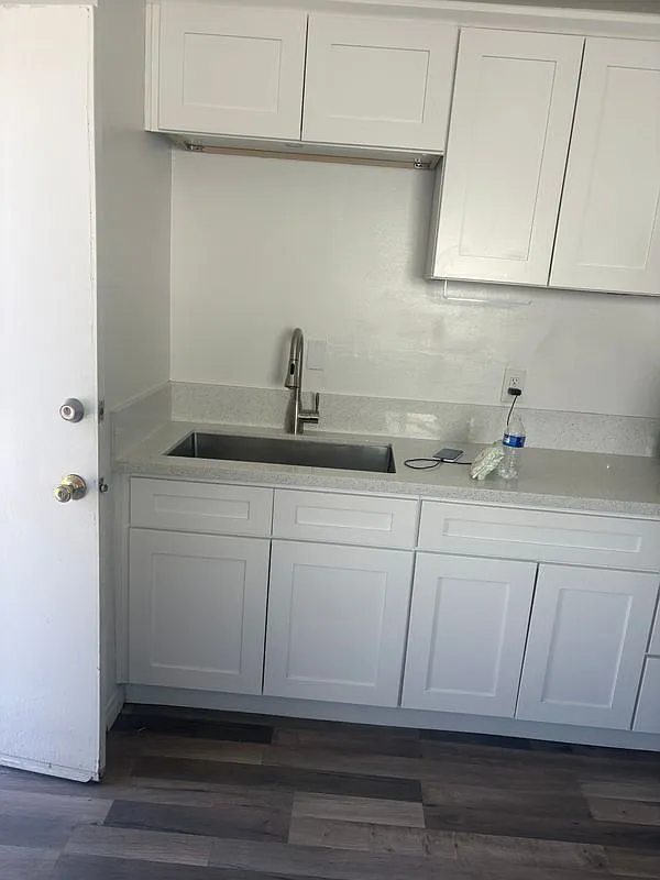 2 bed, 1.0 bath, 800 sqft, $1,850 — Photo 4