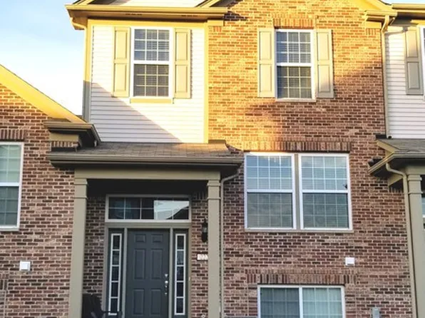 222 Devoe Dr, Oswego, IL 60543