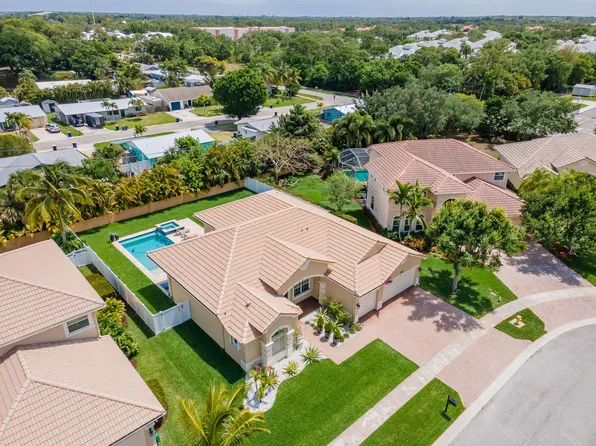 2806 SW Newberry Court, Palm City, FL 34990