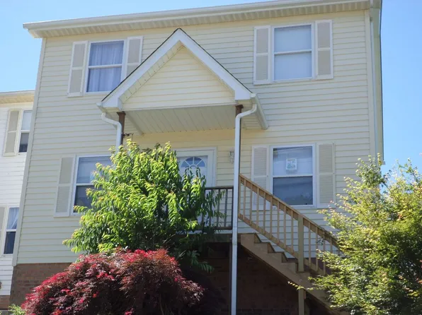 590 Tarrytown Rd, Christiansburg, VA 24073