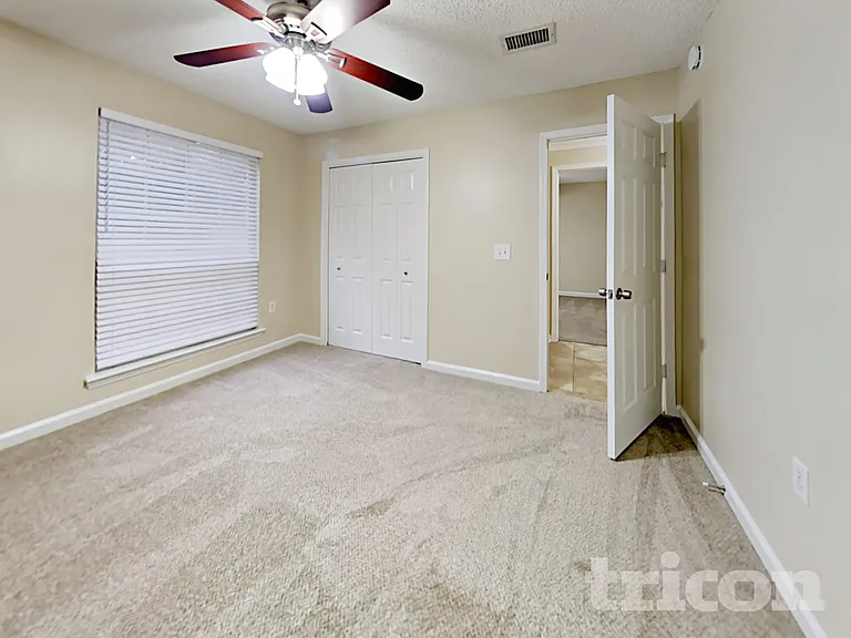 832 Worth Rd — Photo 14