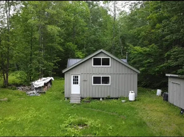 608 Adams Road, Chesterville, ME 04938
