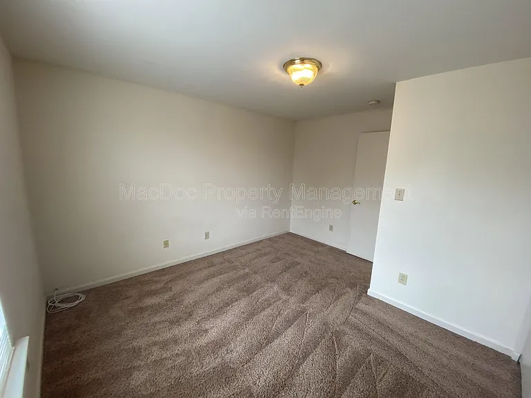 76 Red Maple Ct #100 — Photo 16