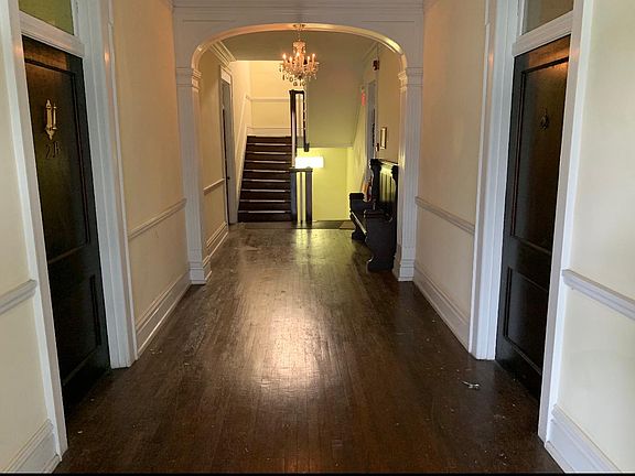 5th image of 673 Oak Hill Ave APT 2A