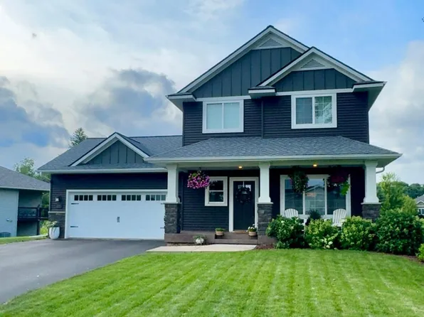 2292 Saint Andrews Dr, Altoona, WI 54720