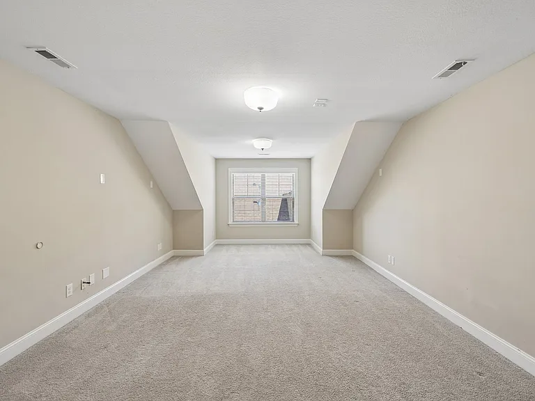 5425 Bungalow Cir — Photo 34