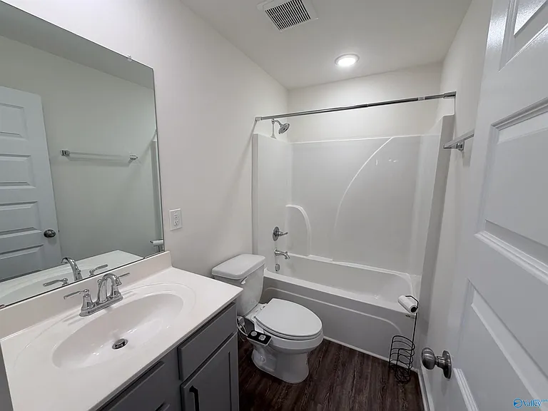 4200 Textile Ln SW — Photo 27