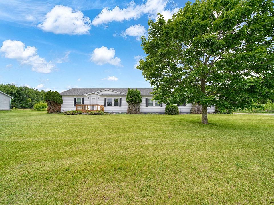 1st image of 786 Brookview Dr