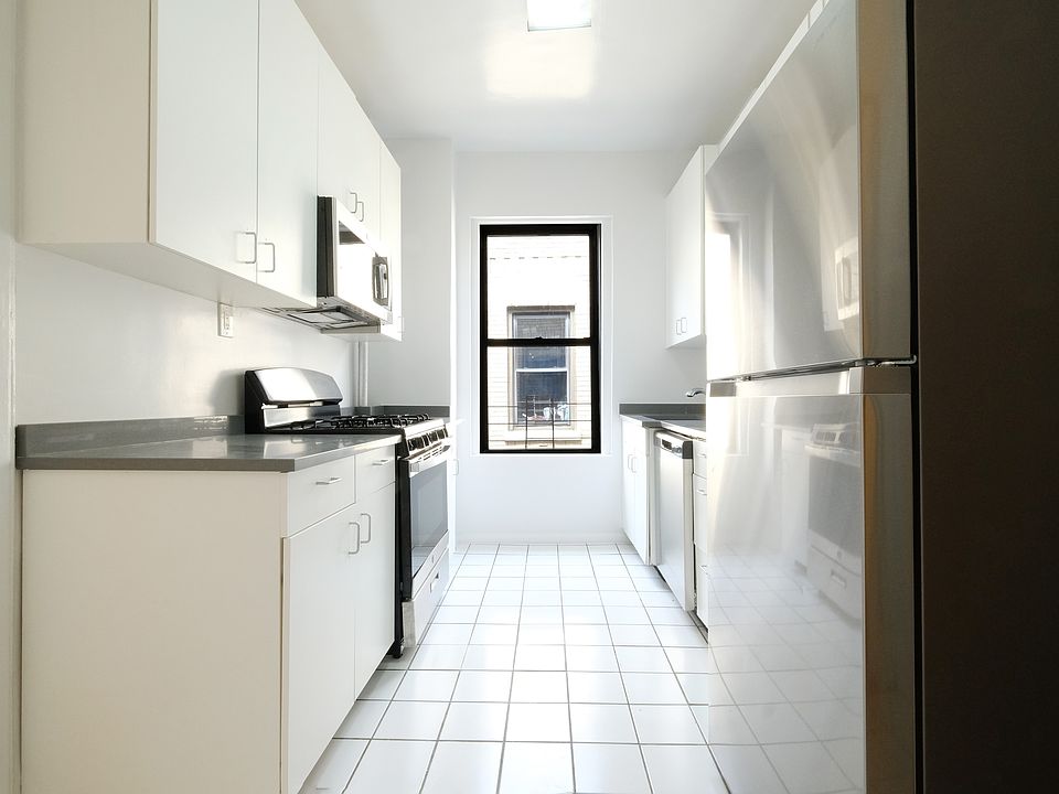 1st image of 656 W 204th St APT 51