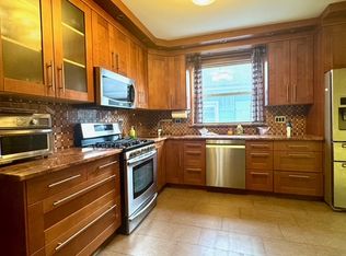 2525 West St #2, Brooklyn, NY 11223