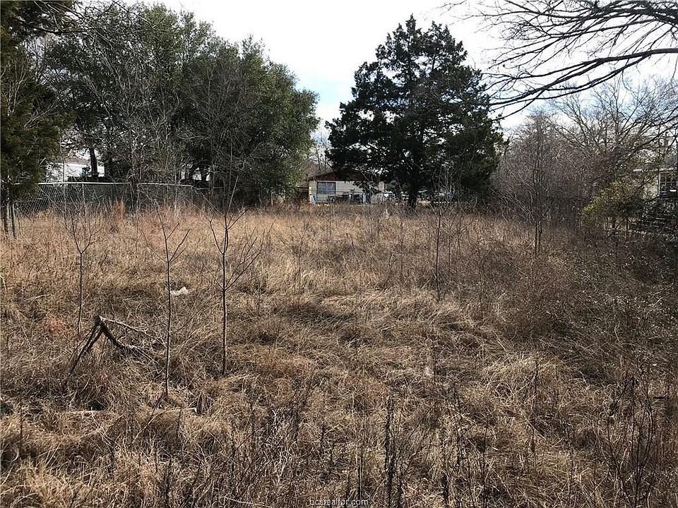 2nd image of 1505 Fig St