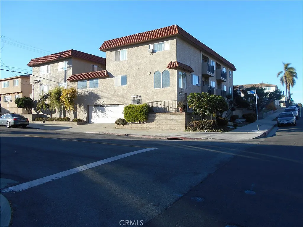 1 bed, 726 sqft, $1,995 — Photo 1