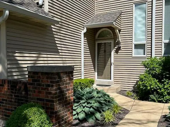 16252 Lea Oak Ct, Chesterfield, MO 63017