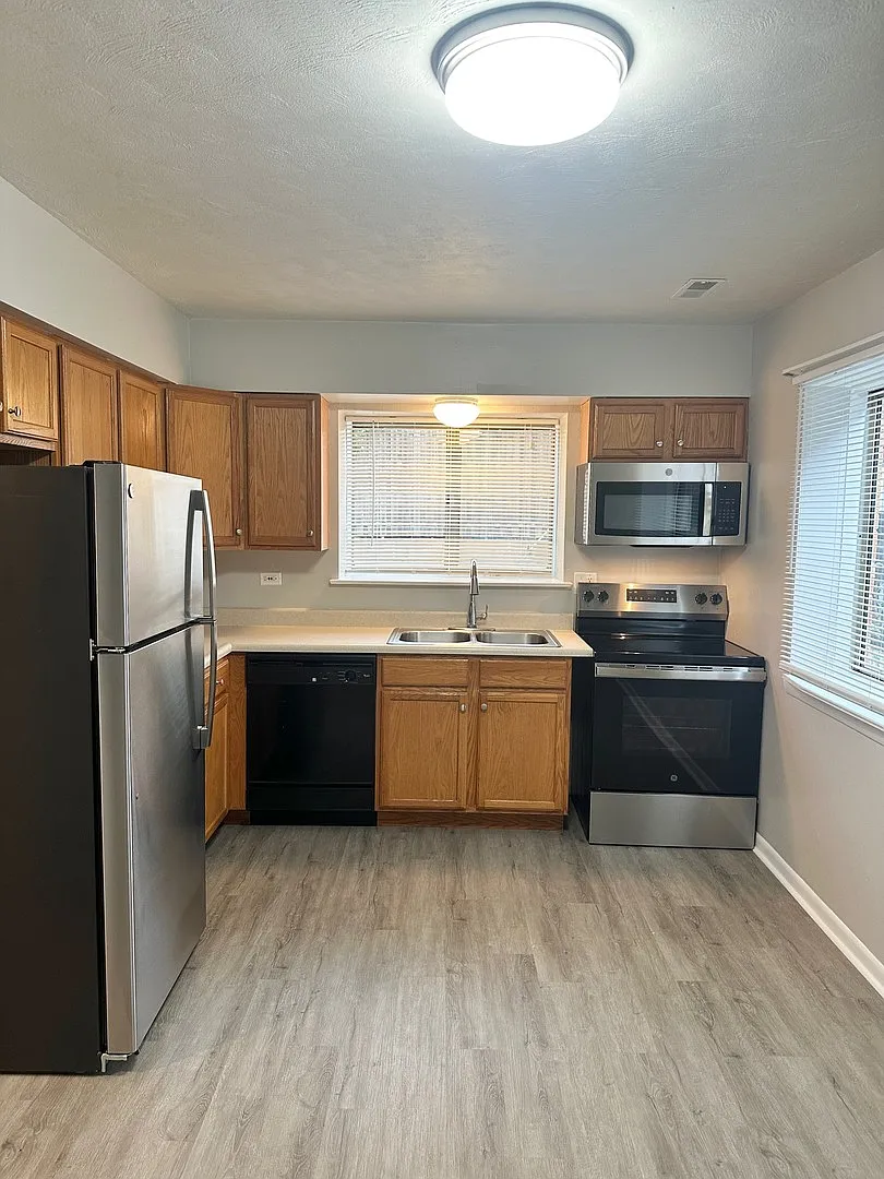 1 bed, 600 sqft, $1,295 — Photo 3