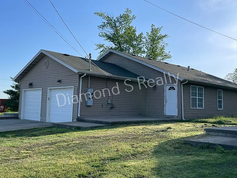 1454 N Ethyl Ave — Photo 1