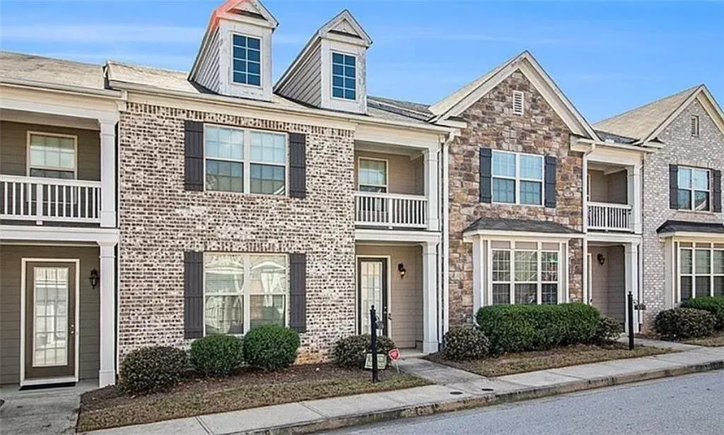 3 bed, 2.5 bath, 1875 sqft, $2,650 — Photo 1