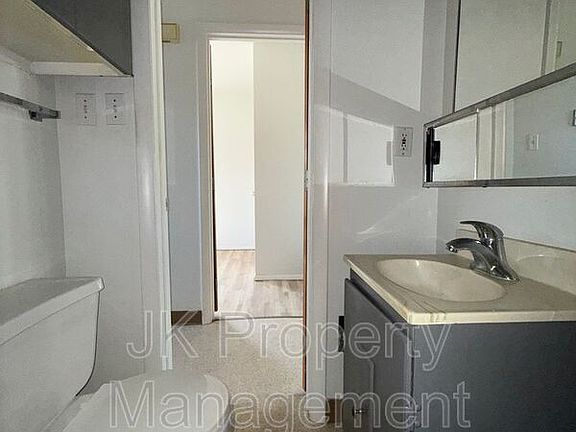 5th image of 415 14th St N