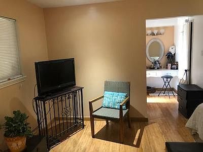 1st image of 10614 Holly Springs Dr