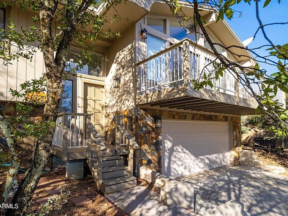 2nd image of 1054 Hyland Cir