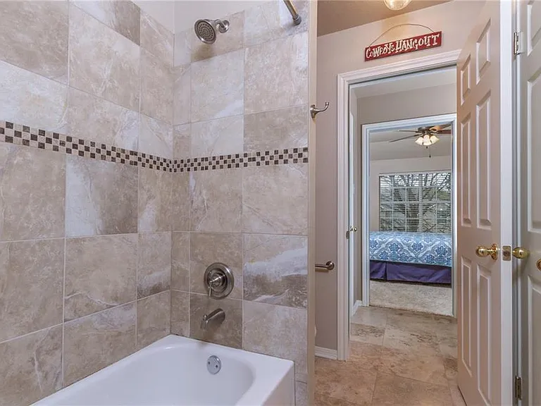 14828 Irondale Dr — Photo 24