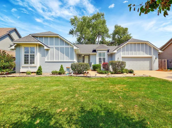 2624 N Cranberry St, Wichita, KS 67226