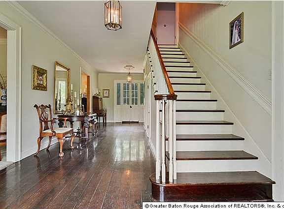 3rd image of 22495 Talbot Dr