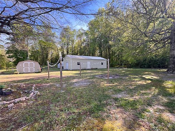 2nd image of 36210 Owens Grove Rd