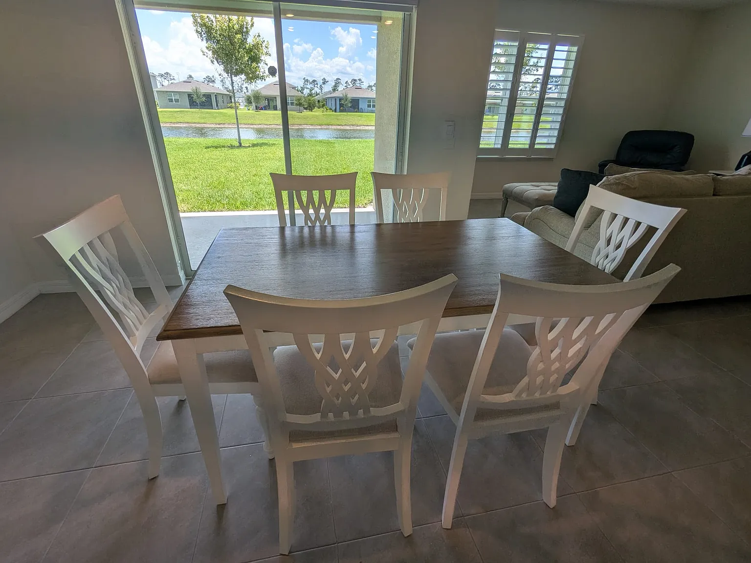 4 bed, 1828 sqft, $2,400 — Photo 4