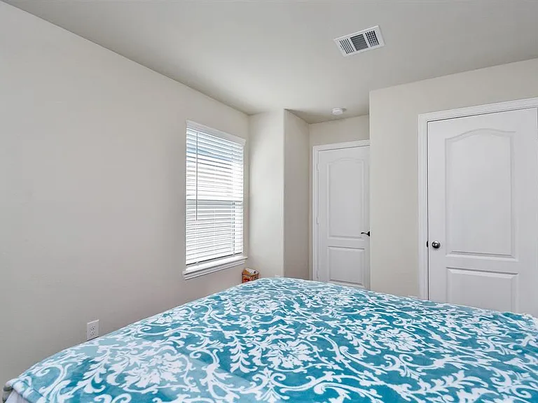 11429 Champions Green Dr — Photo 26
