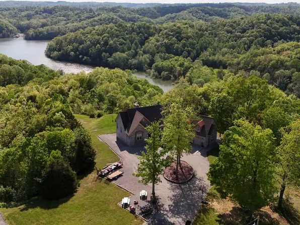 250 Timberlake Dr, Burkesville, KY 42717
