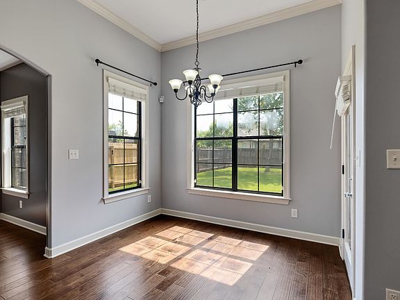 3rd image of 1474 Sawmill Creek Ln