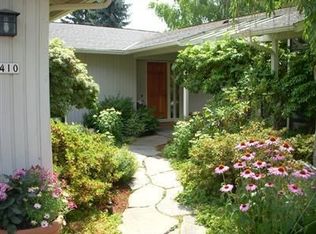 7410 85th Ave SE, Mercer Island, WA 98040