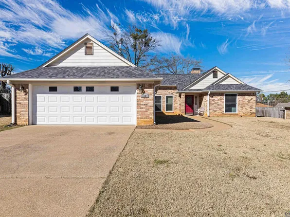 1821 McCord St, Longview, TX 75605