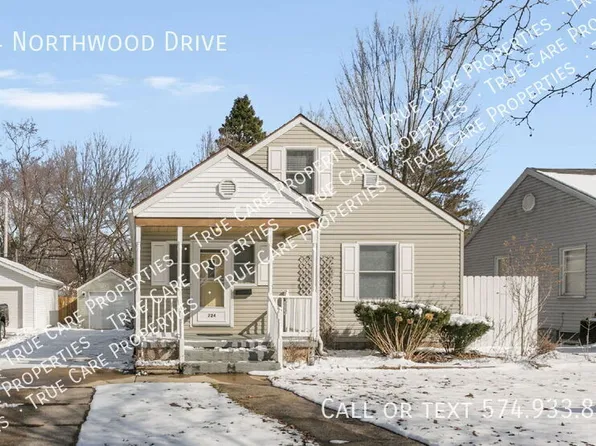 724 Northwood Dr, South Bend, IN 46617