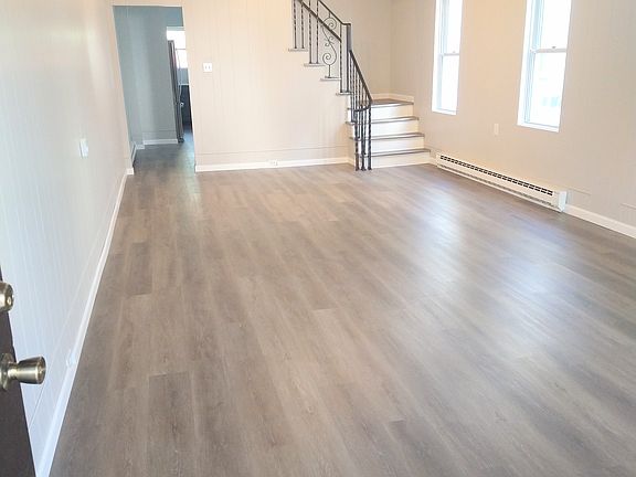 3rd image of 70 N Thomas Ave #70