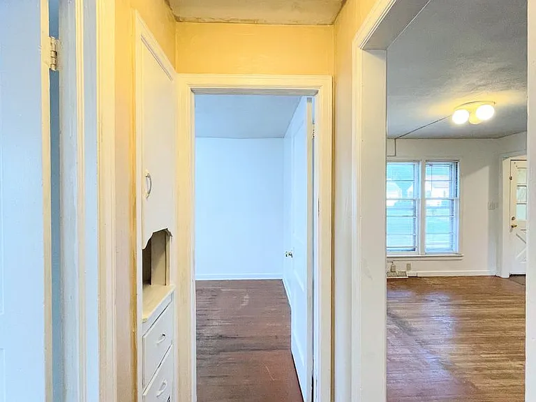 1434 N Belmont Ave — Photo 9