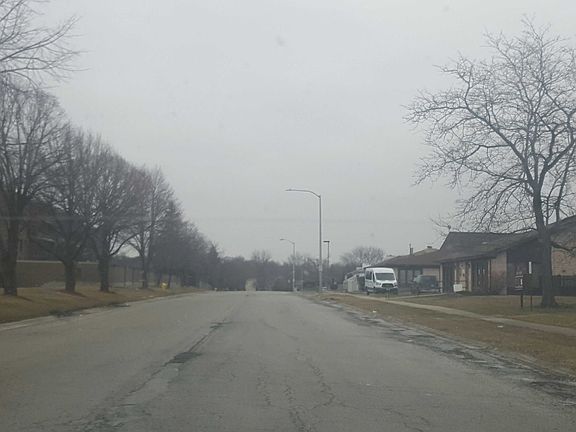 4th image of 5 E Carriageway Dr APT 409