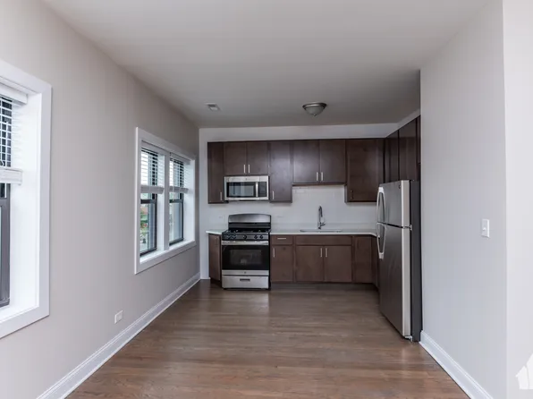 3409 W Fullerton Ave, Chicago, IL