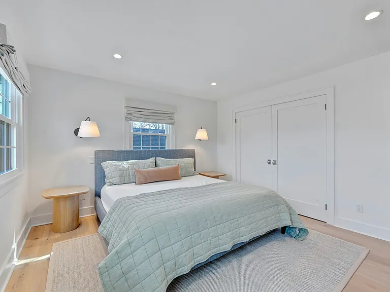 110 Sleepy Hollow Ln — Photo 17