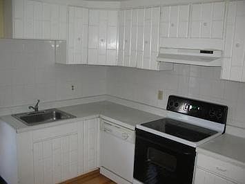 2nd image of 72 Parsons St #Sj2