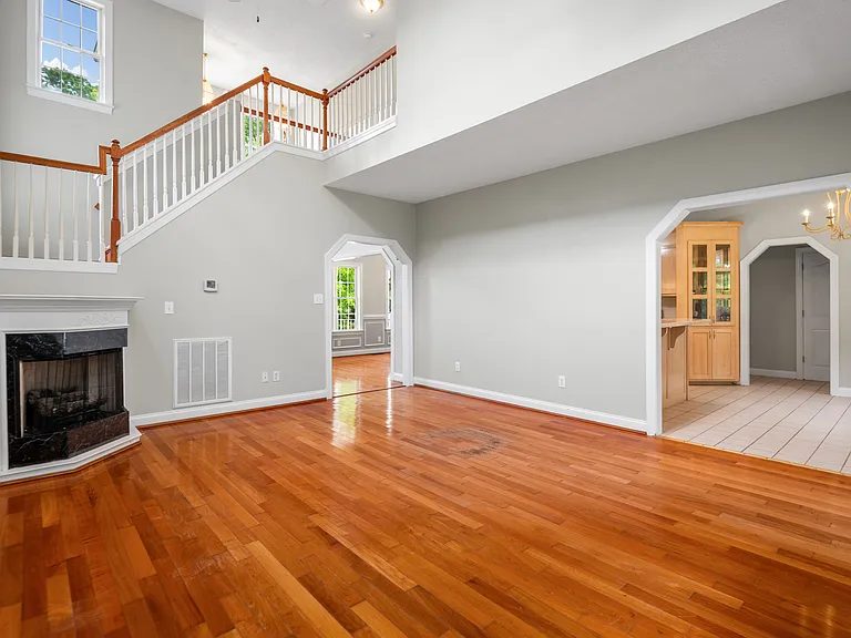 619 Greyshire Dr — Photo 21