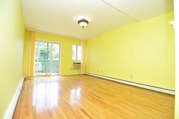 Sold by Click View Realty LLC | media 6